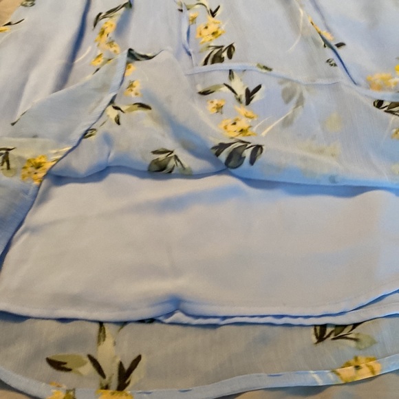 Floral dressy tank top - Picture 2 of 2